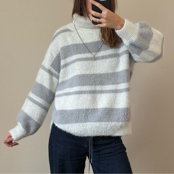Goodnight Macaroon Striped Grey White Sweater - Picture 3 of 7